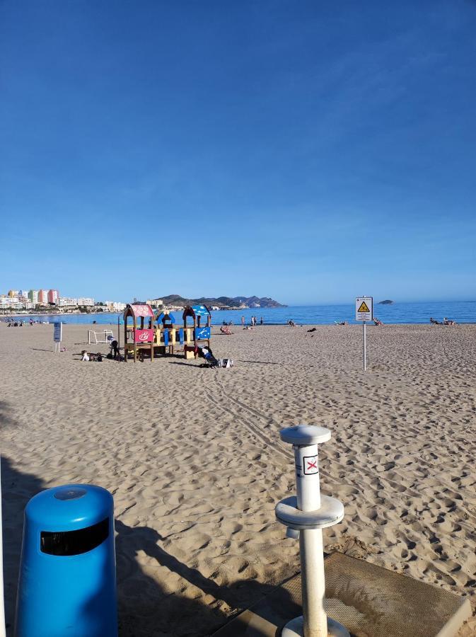 Primera Linea De Mar Con Piscina, Gimnasio Y Parking 2 Hab Y 2 Banos Villajoyosa Bagian luar foto