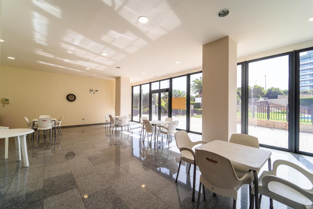 Primera Linea De Mar Con Piscina, Gimnasio Y Parking 2 Hab Y 2 Banos Villajoyosa Bagian luar foto